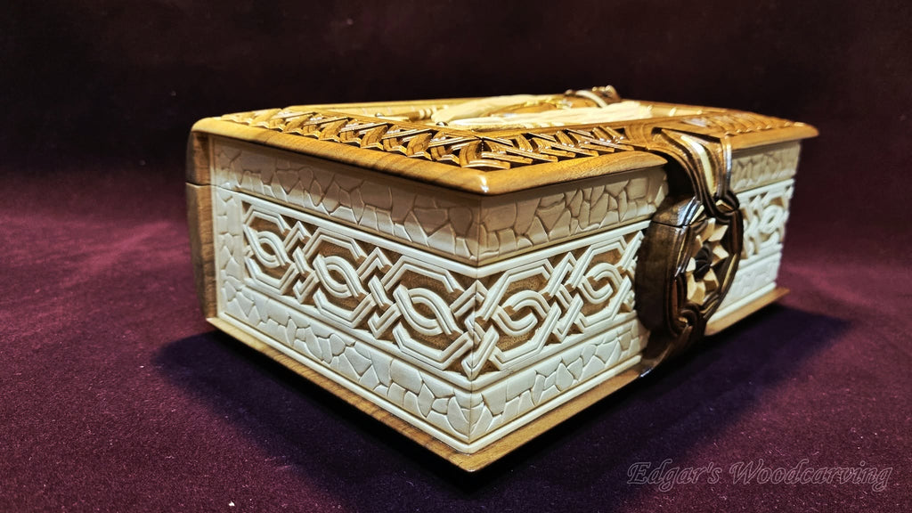 Closed box — hornbeam side band with carved knotwork