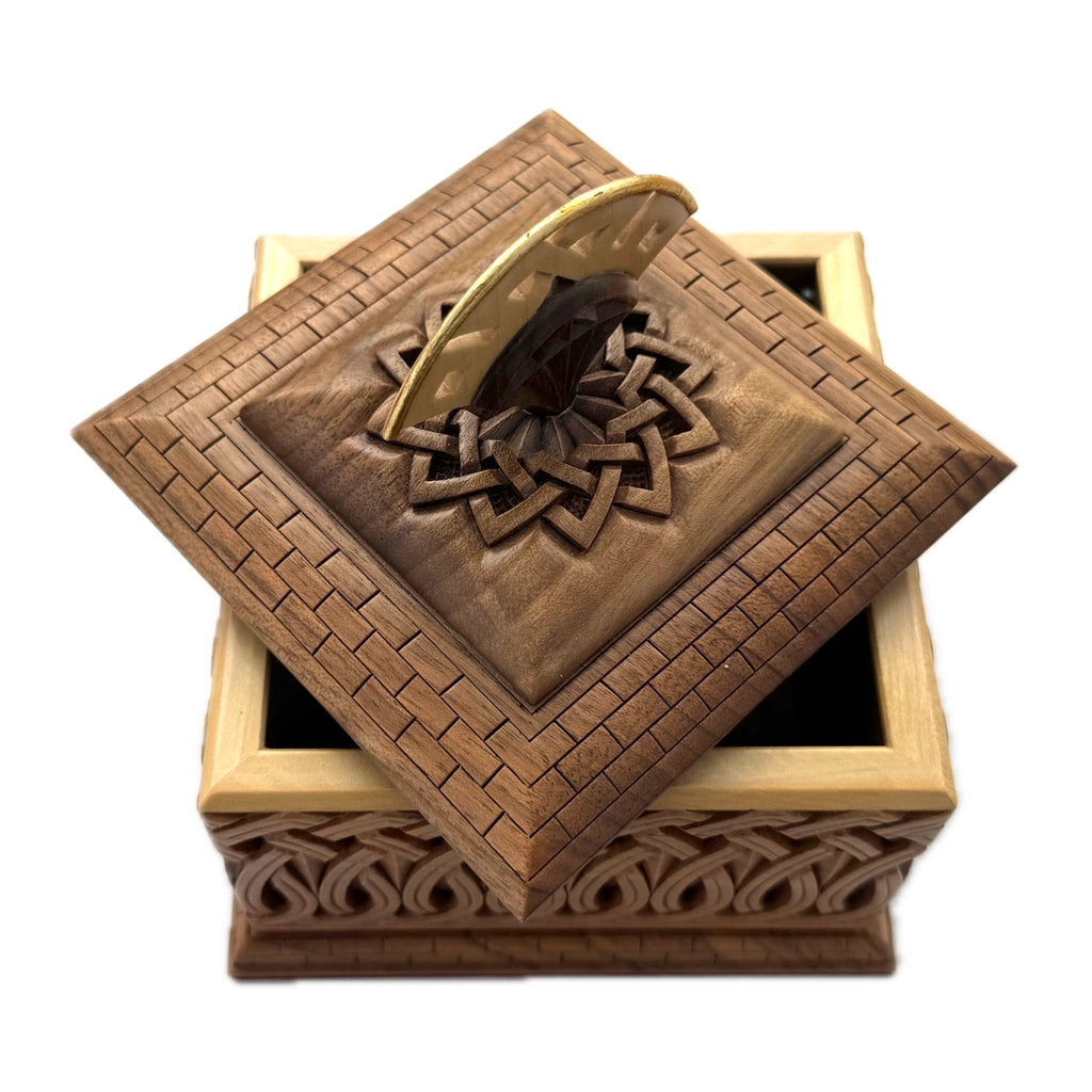 Small Ring Box with Fan Handle — Walnut & Hornbeam