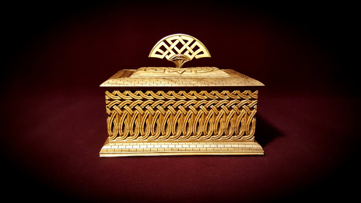 Medium Box with Fan Handle by Edgar Hovhannisyan
