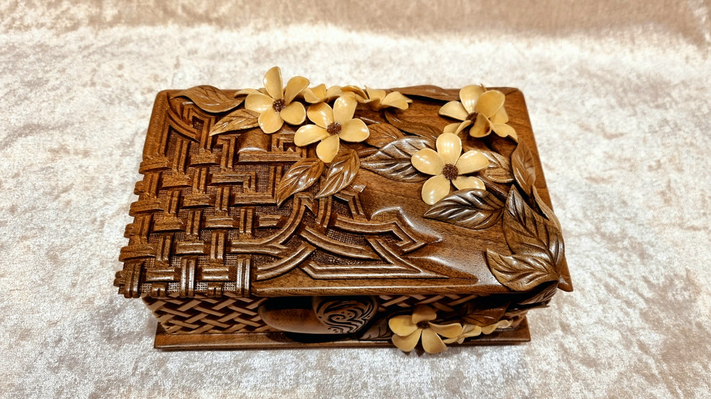 Small Flower Box with Heart by Edgar Hovhannisyan
