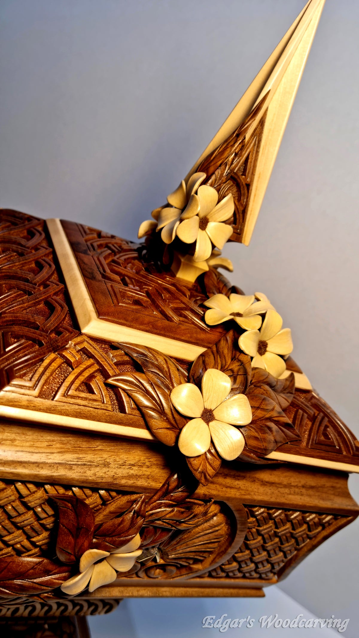 Flower Pedestal Box with Spire by Edgar Hovhannisyan