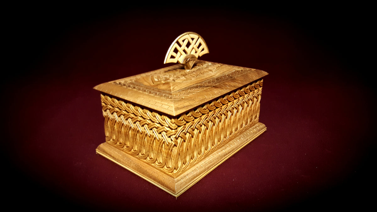 Medium Box with Fan Handle by Edgar Hovhannisyan