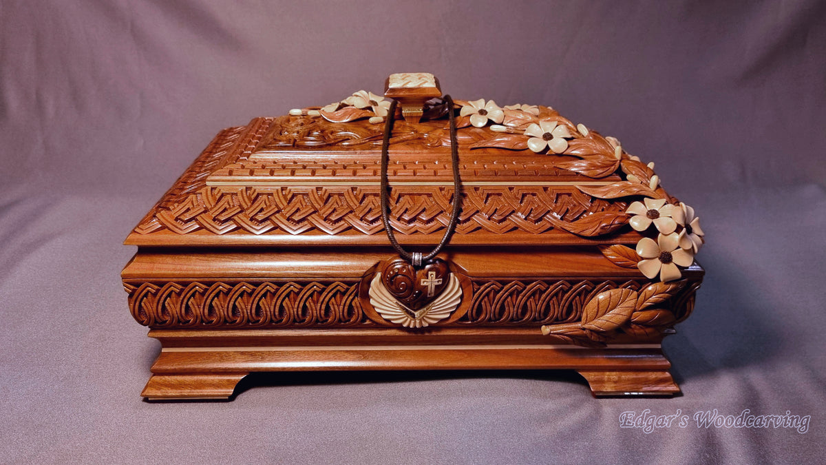 Climbing Flowers Box with Lock & Key by Edgar Hovhannisyan