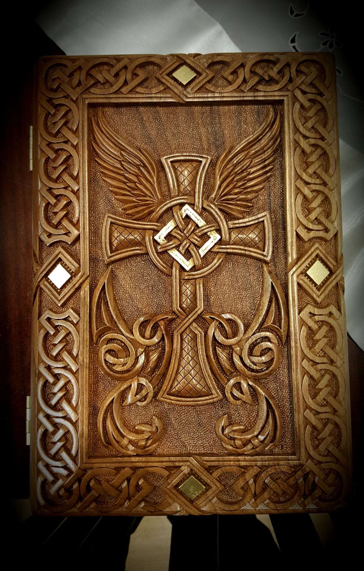 Book Box by Edgar Hovhannisyan